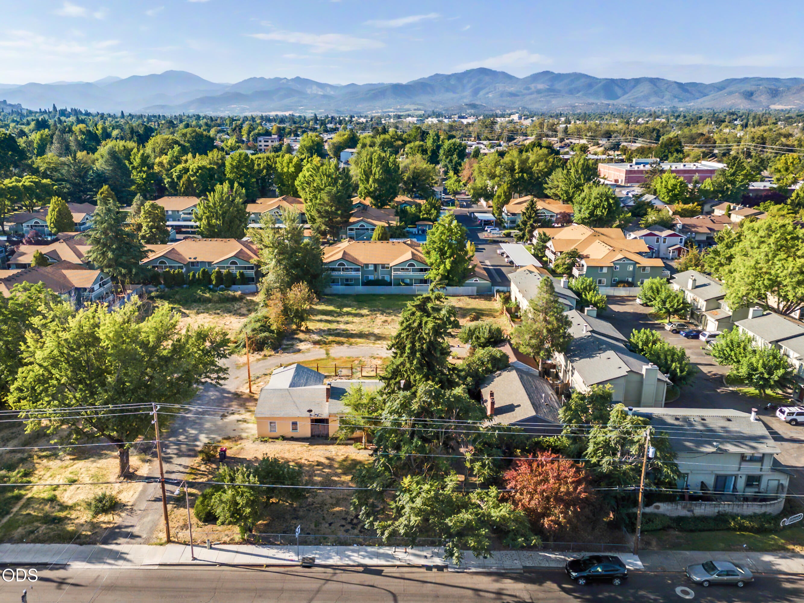 1220 Morrow Road Medford, OR 97504 - Photo 17 of 22 Gallery Image 17