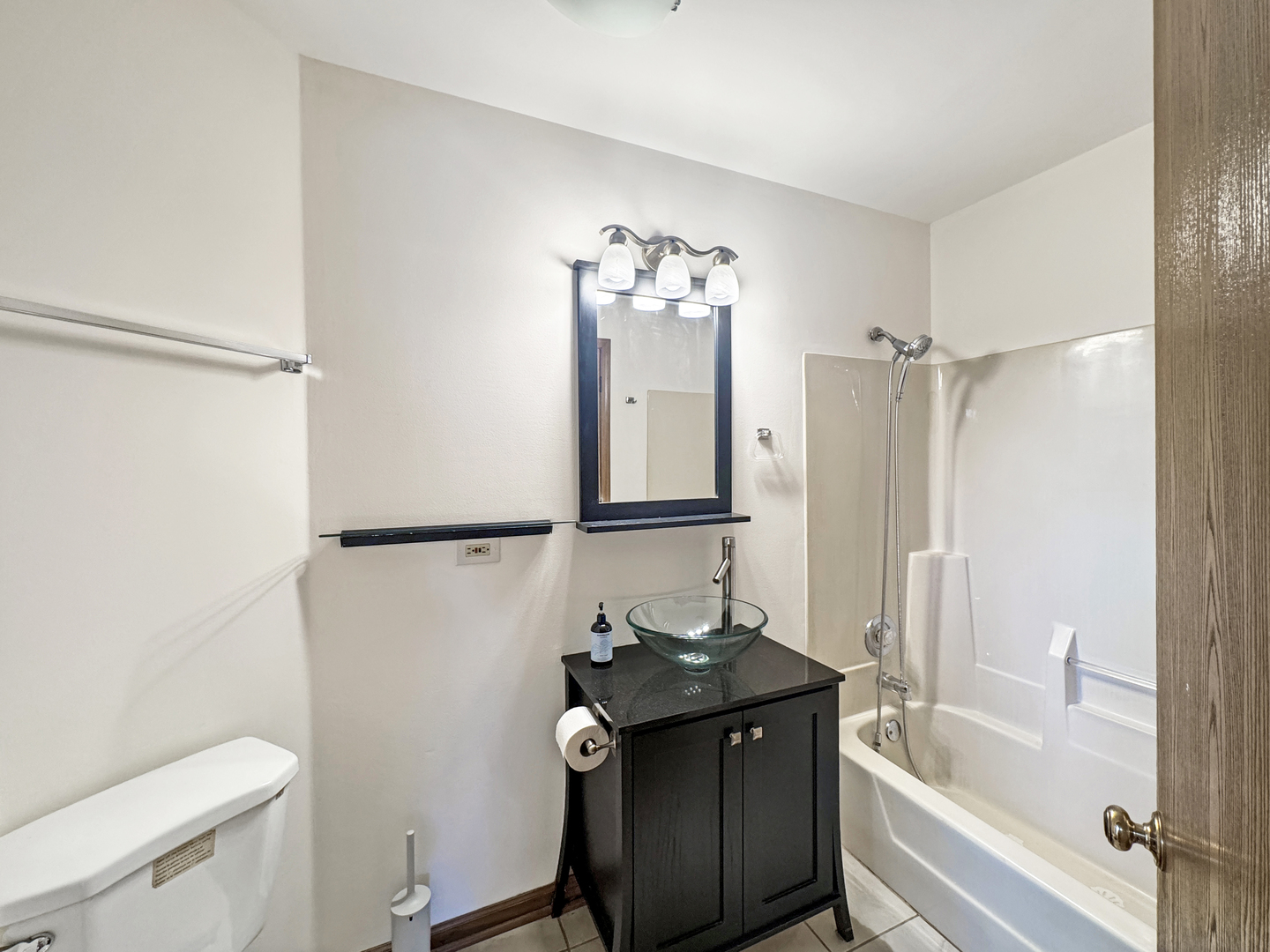415 Farmbrook Court Romeoville, IL 60446 - Photo 8 of 18 Gallery Image 8