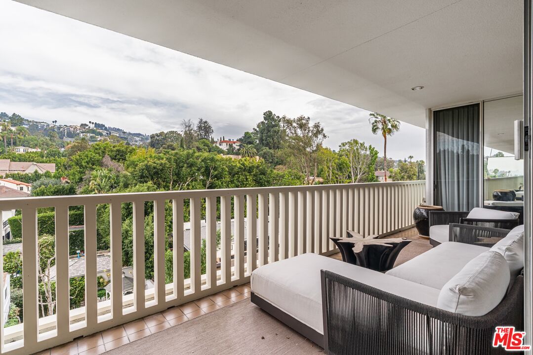 9255 Doheny Road, Unit 703 West Hollywood, CA 90069 - Photo 13 of 28