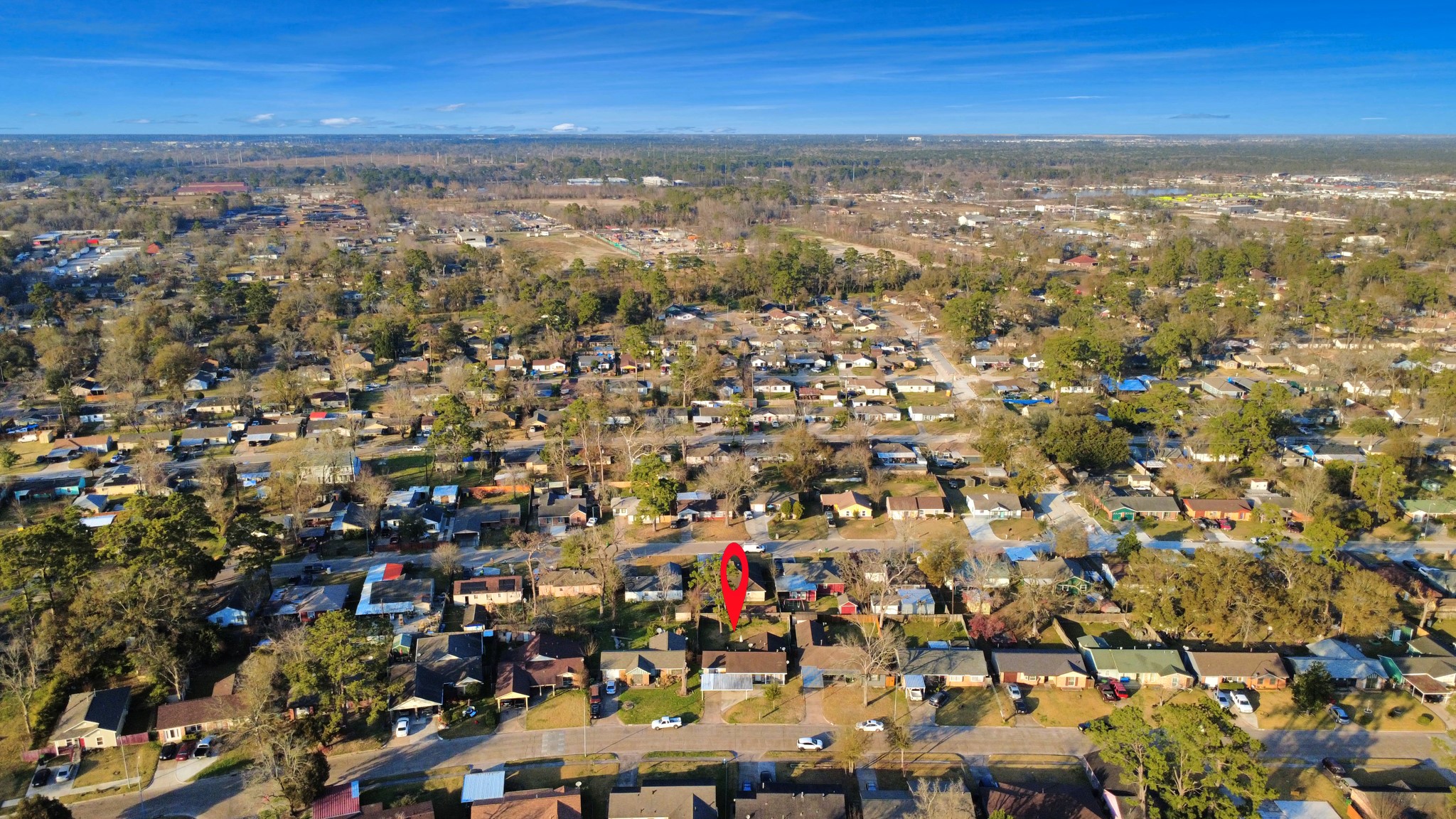 6319 Guadalupe Street Houston, TX 77016 - Photo 31 of 32 an aerial view of residential building with trees