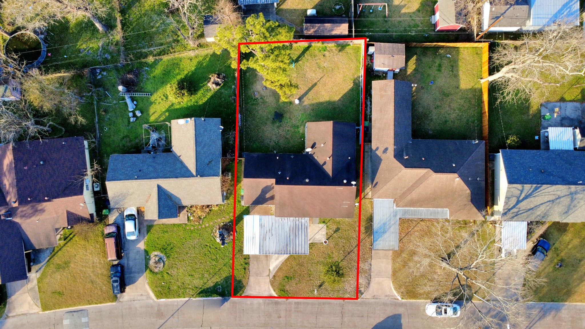 6319 Guadalupe Street Houston, TX 77016 - Photo 32 of 32 aerial view of a house with a yard