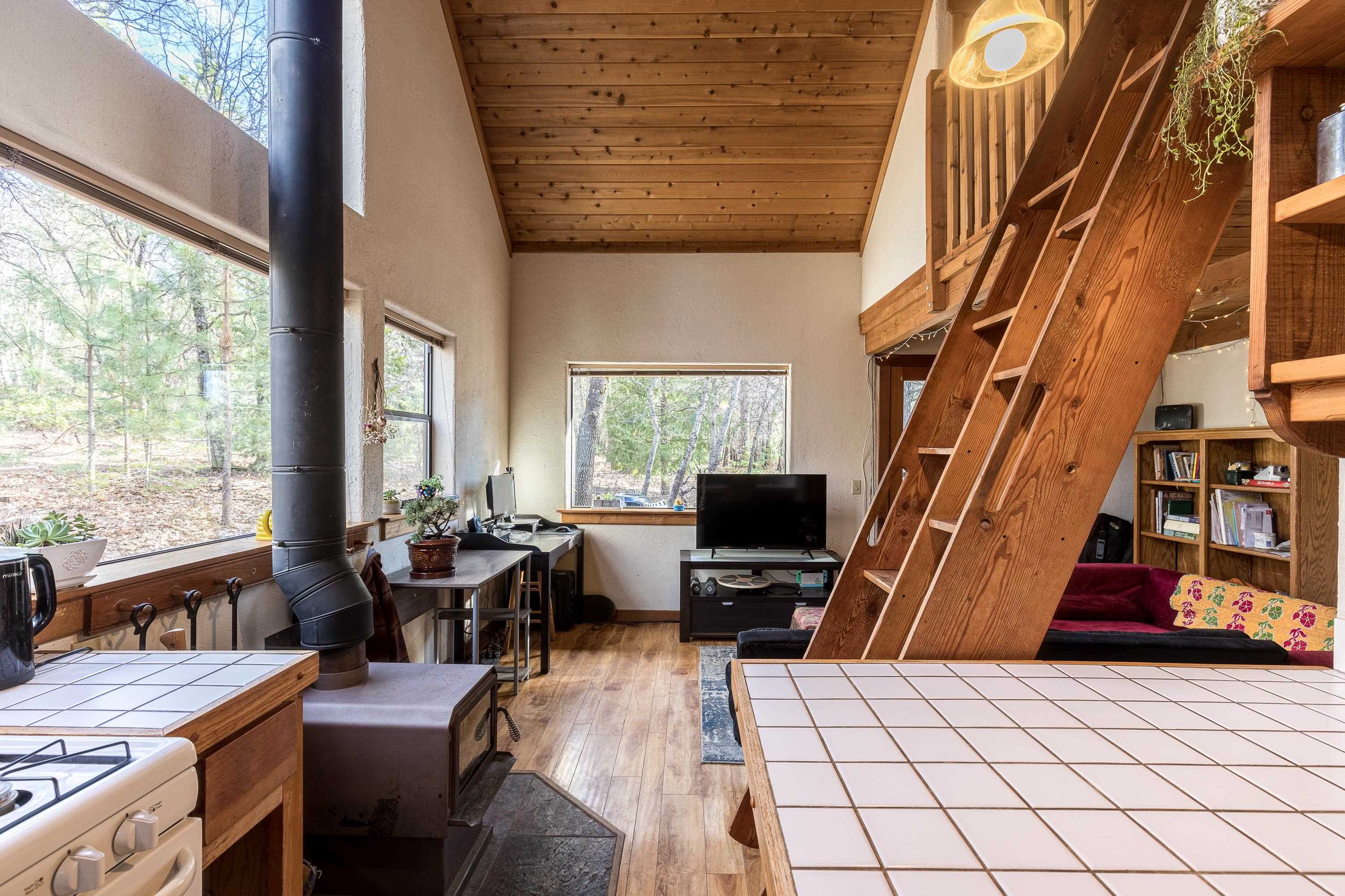 9216 Rocky Road Weed, CA 96094 - Photo 23 of 27 Gallery Image 23