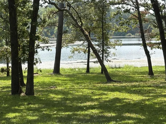 $313,000 | 18 Hilltop Drive, Huntsville, TX 77340