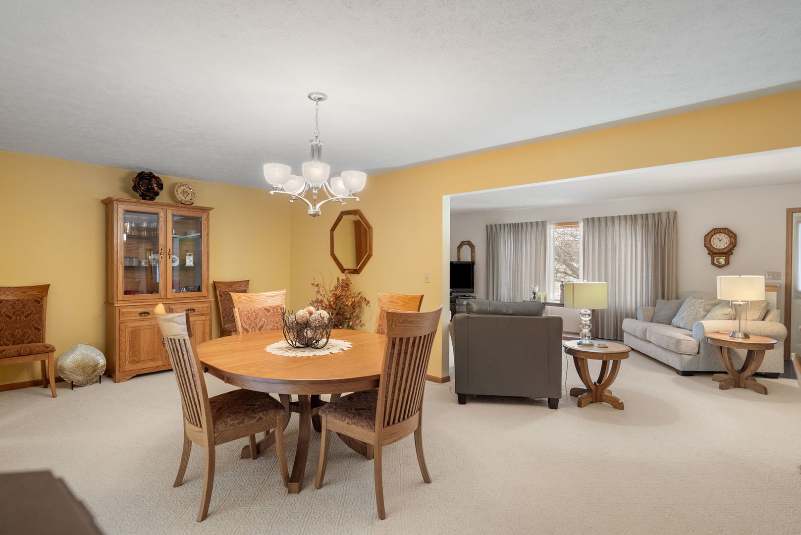 2731 North 11th Street Clinton, IA 52732 - Photo 11 of 33