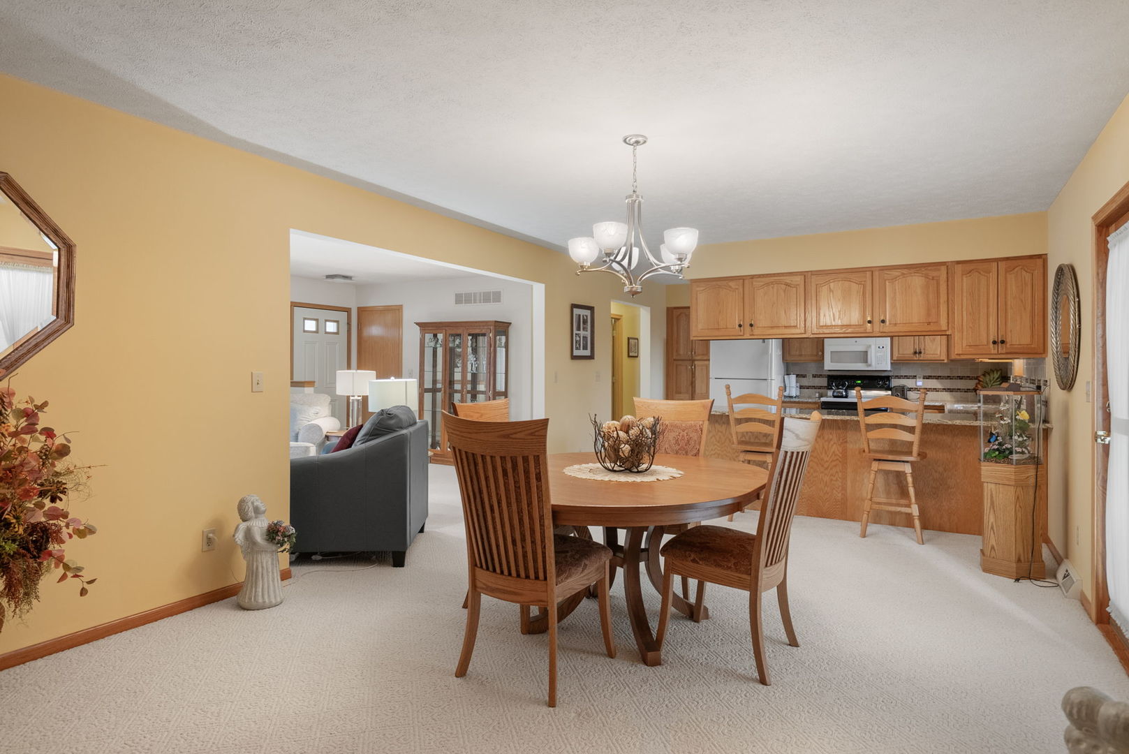 2731 North 11th Street Clinton, IA 52732 - Photo 10 of 33