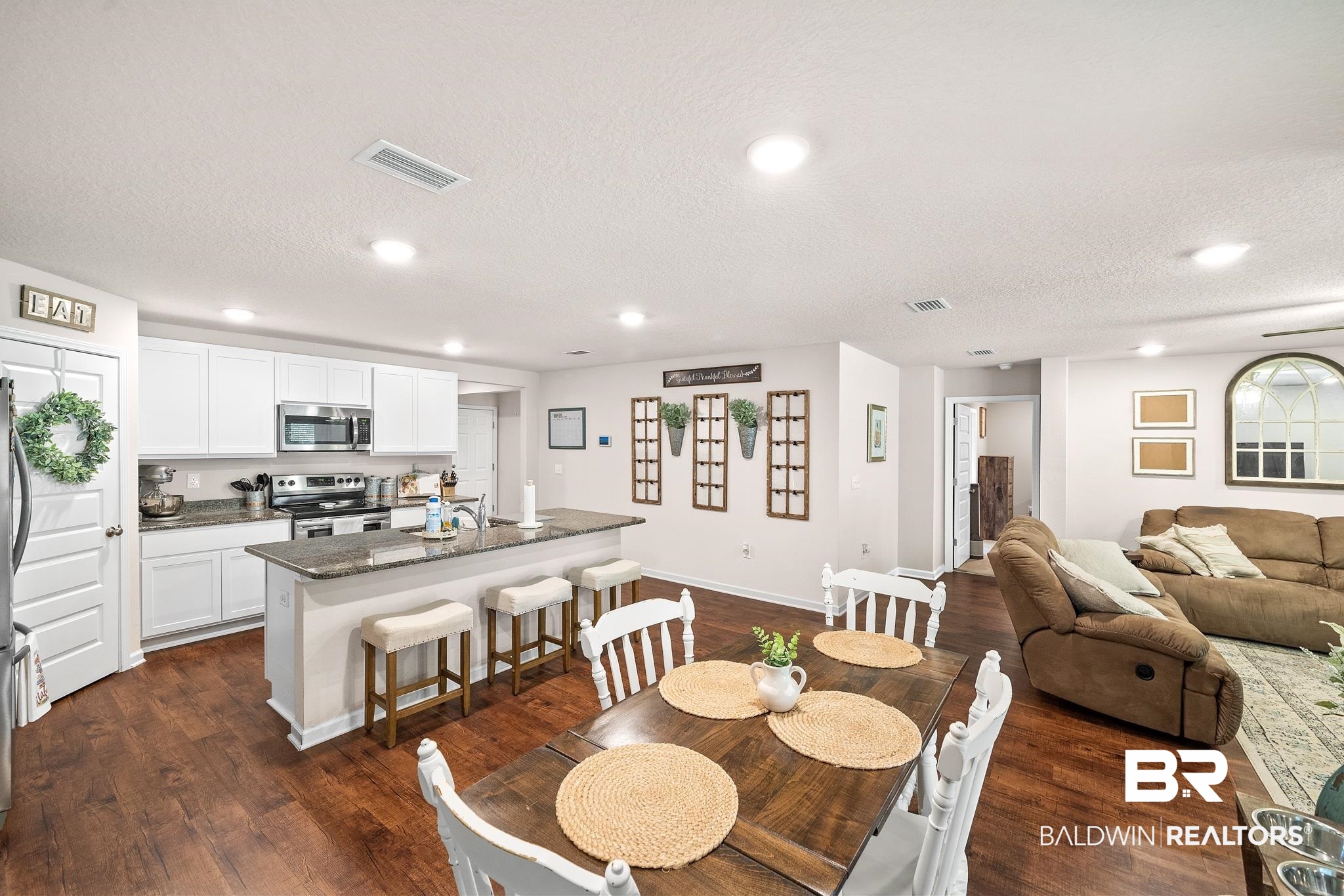 8238 Irwin Loop Daphne, AL 36526 - Photo 7 of 21