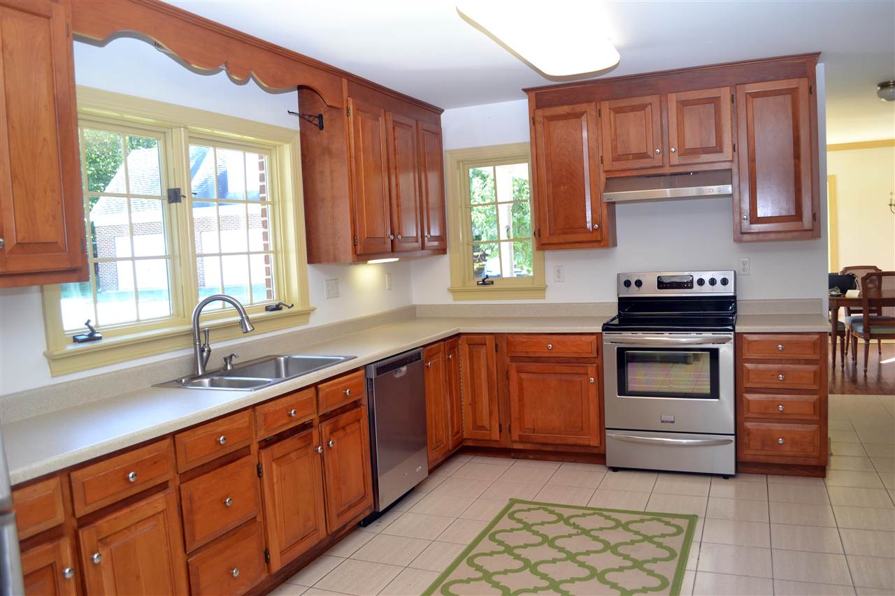200 Thurman Road Troy, VA 22974 - Photo 14 of 33 Kitchen is quite spacious. This view without the island shows that better. Island can still convey if buyers want it.