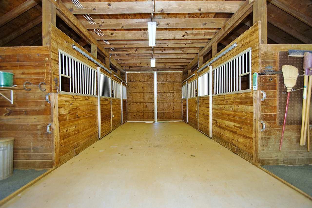 200 Thurman Road Troy, VA 22974 - Photo 4 of 33 with two tack areas, too!
