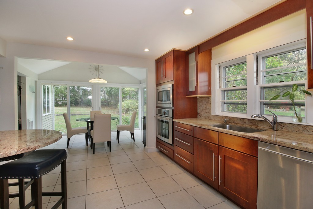 38 Gloucester Road Westwood, MA 02090 - Photo 12 of 26 Gallery Image 12
