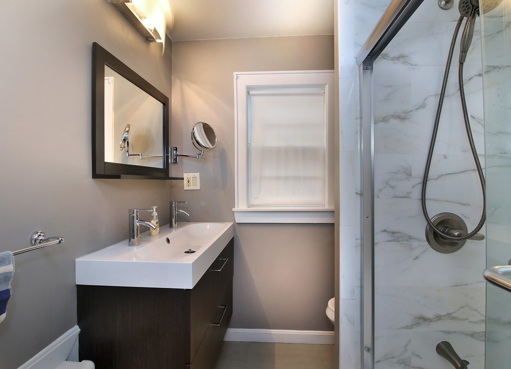 38 Gloucester Road Westwood, MA 02090 - Photo 17 of 26 Gallery Image 17