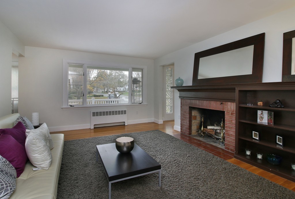 38 Gloucester Road Westwood, MA 02090 - Photo 6 of 26 Gallery Image 6