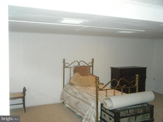 8426 Bay Road Pasadena, MD 21122 - Photo 10 of 16 In law bedroom