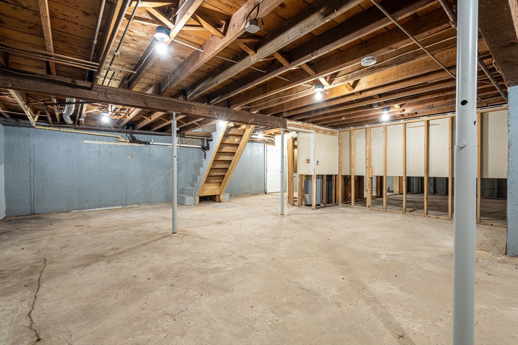 228 Sherman Road Somerset, MA 02726 - Photo 21 of 26 Gallery Image 21