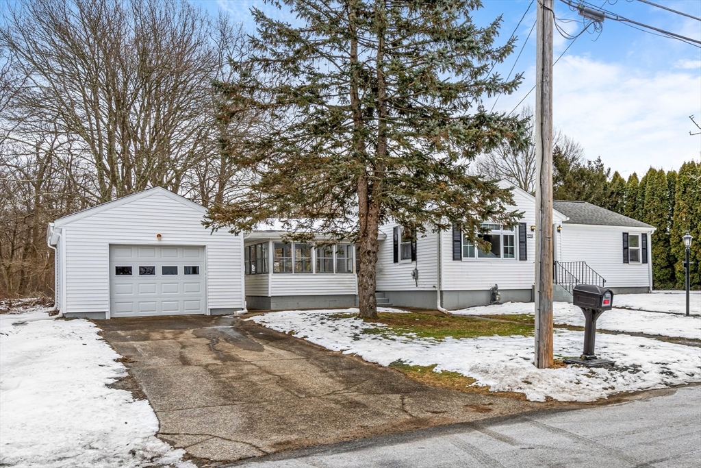 228 Sherman Road Somerset, MA 02726 - Photo 25 of 26 Gallery Image 25