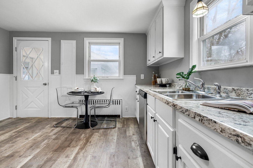 228 Sherman Road Somerset, MA 02726 - Photo 5 of 26 Gallery Image 5