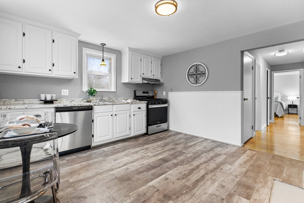 228 Sherman Road Somerset, MA 02726 - Photo 8 of 26 Gallery Image 8