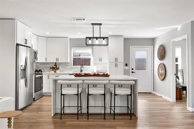 $539,000 | 2728 Livingston Avenue, Fort Worth, TX 76110