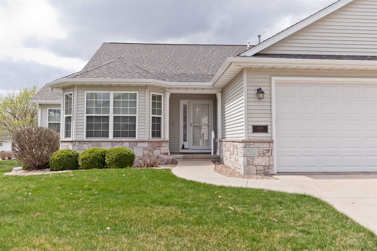 4025 North Willowbend Road Northeast Cedar Rapids, IA 52411 - Photo 3 of 44 Gallery Image 3