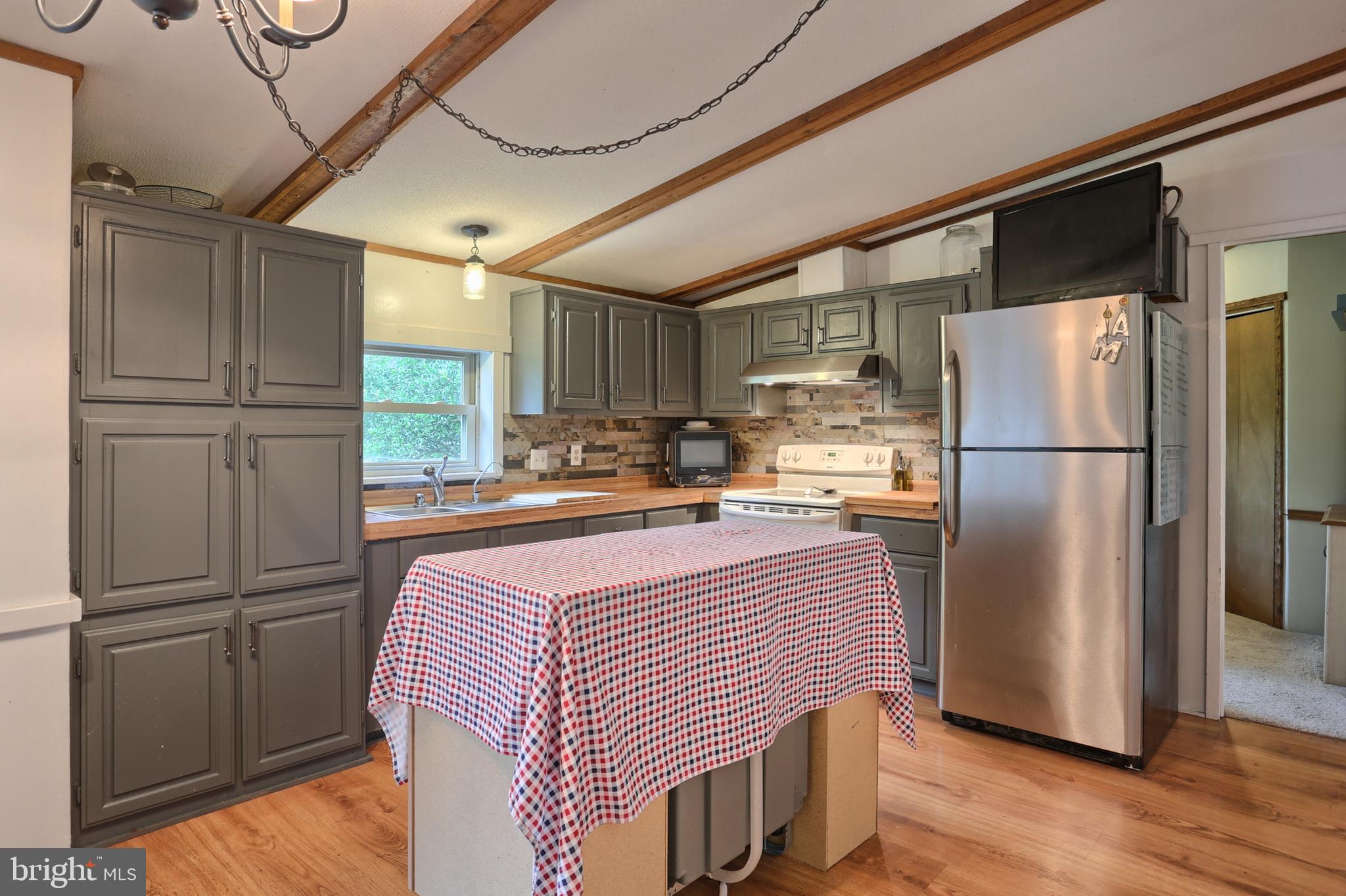 4540 Bossler Road Elizabethtown, PA 17022 - Photo 8 of 25 Gallery Image 8