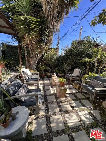 $2,200,000 | 114 Paloma Avenue, Venice, CA 90291