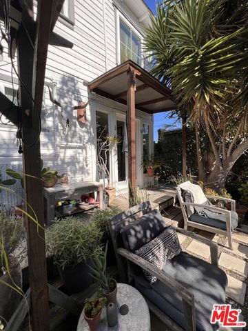 $2,200,000 | 114 Paloma Avenue, Venice, CA 90291