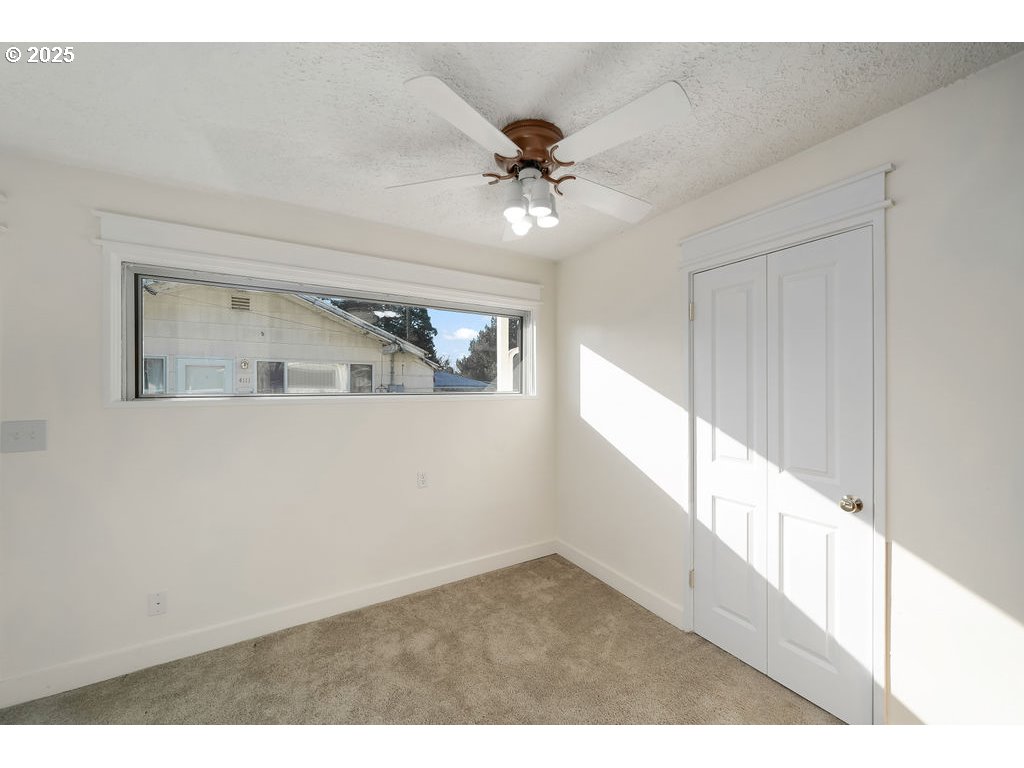 4105 Southeast 76th Avenue Portland, OR 97206 - Photo 28 of 42