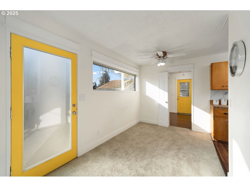 4105 Southeast 76th Avenue Portland, OR 97206 - Photo 5 of 42