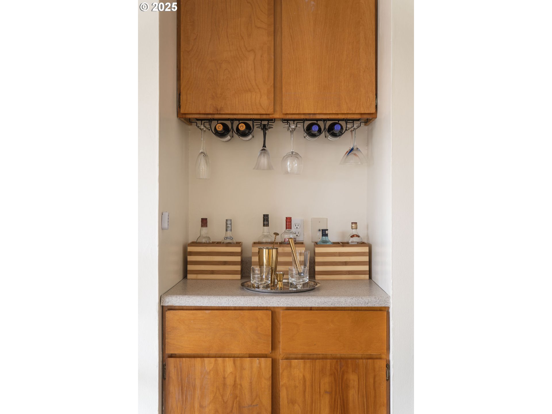 4105 Southeast 76th Avenue Portland, OR 97206 - Photo 9 of 42