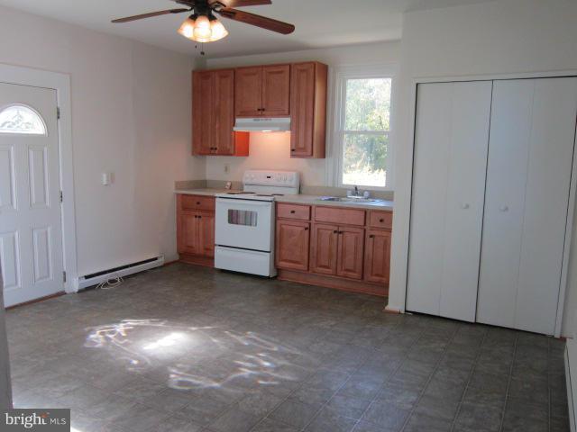 4890 Solomons Island Road Huntingtown, MD 20639 - Photo 2 of 24 Kitchen