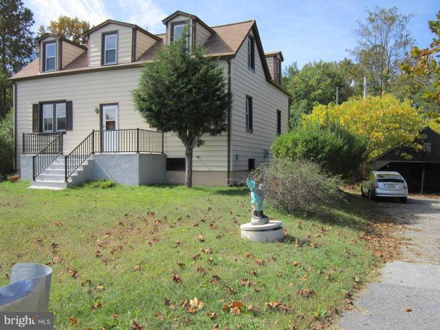 4890 Solomons Island Road Huntingtown, MD 20639 - Photo 20 of 24 Driveway