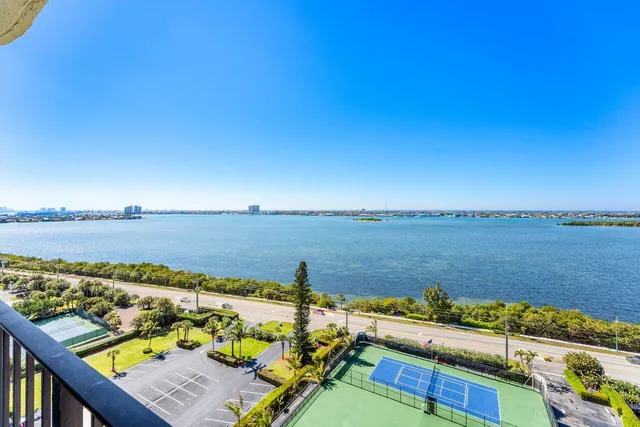 $6,500 | 5420 North Ocean Drive, Unit 1605, Singer Island, FL 33404