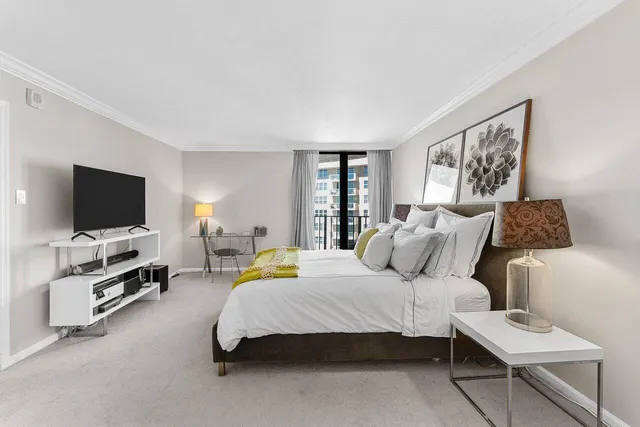 $6,500 | 5420 North Ocean Drive, Unit 1605, Singer Island, FL 33404