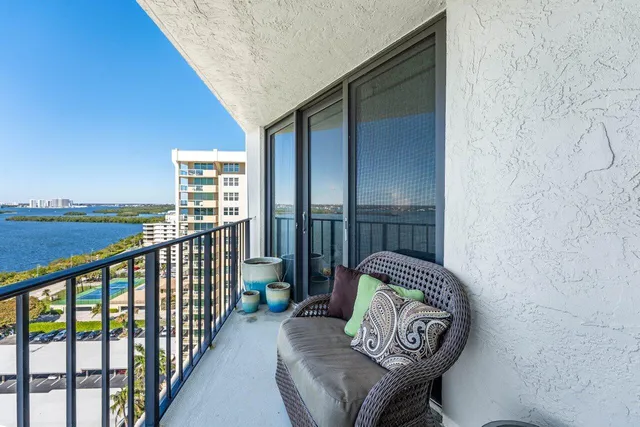 $6,500 | 5420 North Ocean Drive, Unit 1605, Singer Island, FL 33404