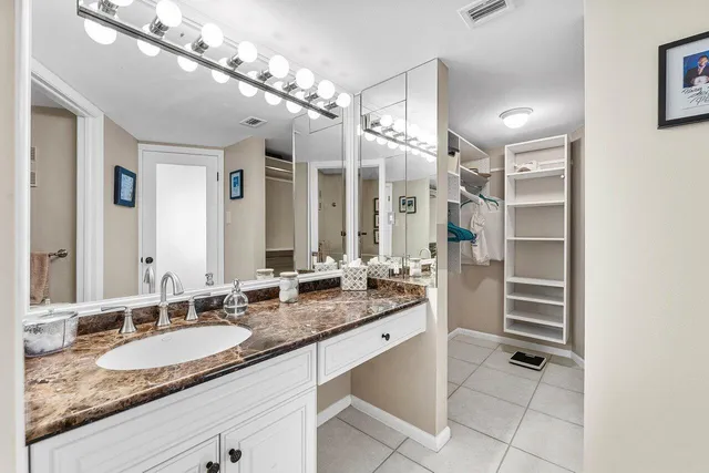 $6,500 | 5420 North Ocean Drive, Unit 1605, Singer Island, FL 33404