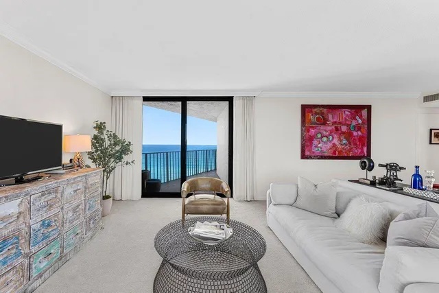 $6,500 | 5420 North Ocean Drive, Unit 1605, Singer Island, FL 33404