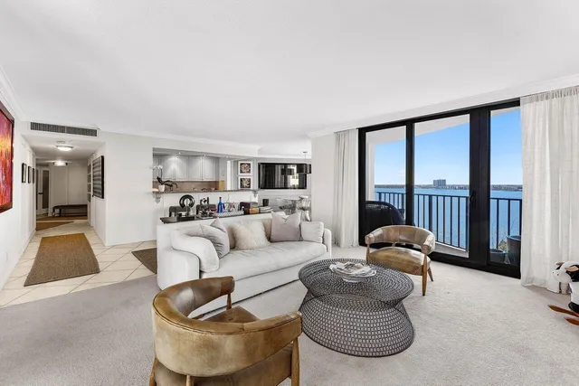 $6,500 | 5420 North Ocean Drive, Unit 1605, Singer Island, FL 33404