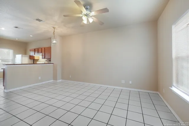 $1,045 | 4616 Swann Lane, San Antonio, TX 78219
