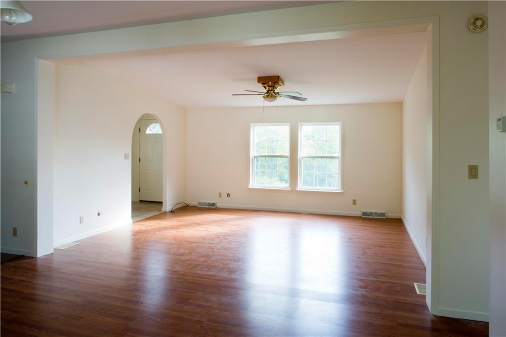 322 Goshen Road Winterport, ME 04496 - Photo 7 of 26 Living room