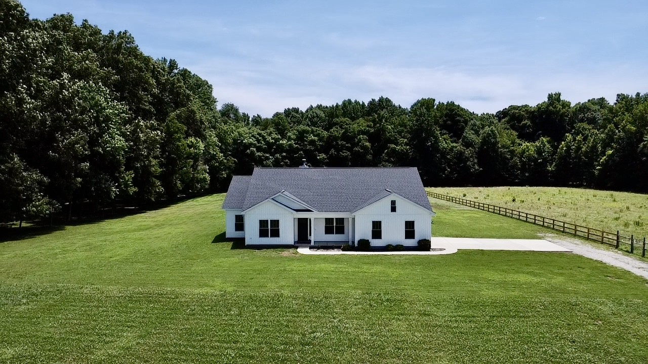 64 Elliot Road Ardmore, TN 38449 - Photo 2 of 45