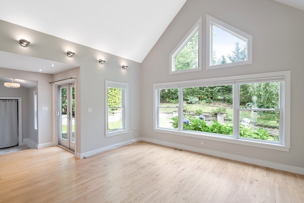 20 Shirley Street Lexington, MA 02421 - Photo 13 of 37 Gallery Image 13