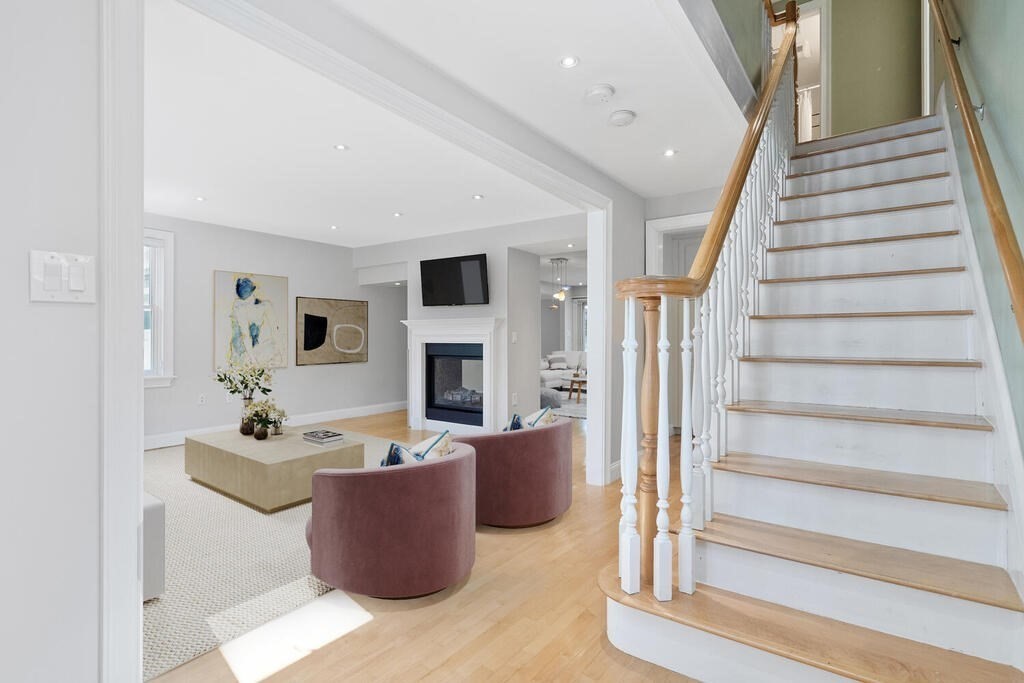 20 Shirley Street Lexington, MA 02421 - Photo 3 of 37 Gallery Image 3