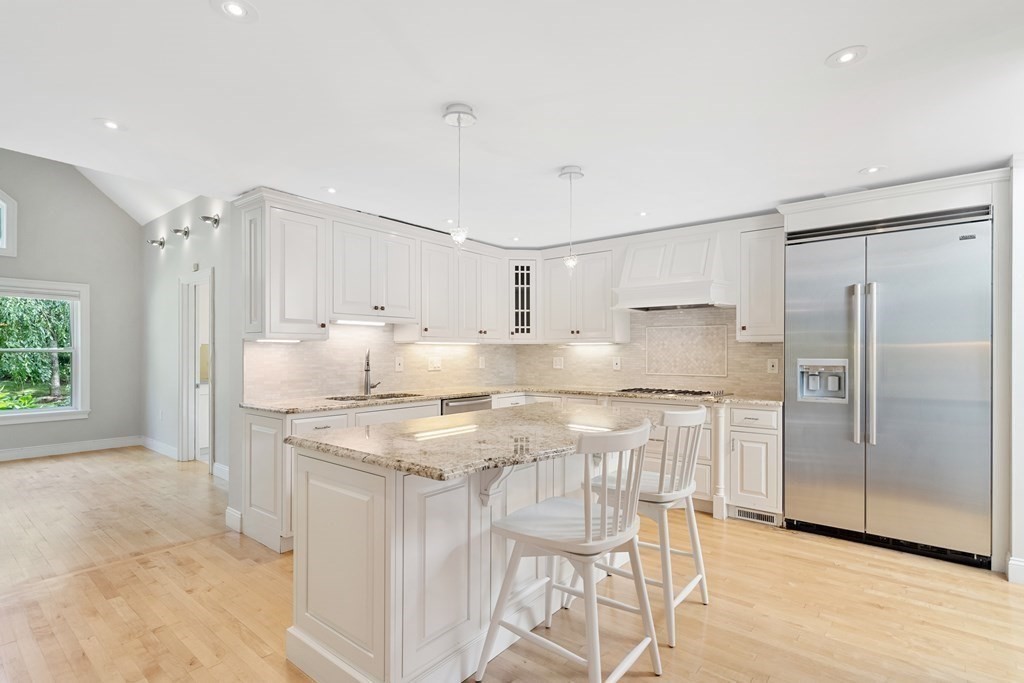 20 Shirley Street Lexington, MA 02421 - Photo 7 of 37 Gallery Image 7