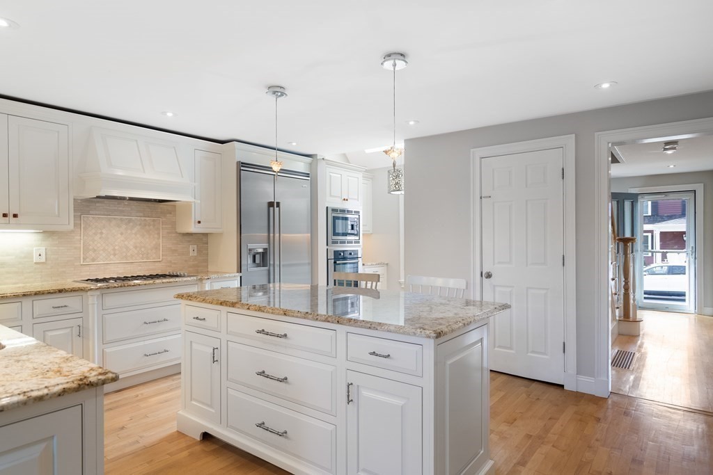20 Shirley Street Lexington, MA 02421 - Photo 9 of 37 Gallery Image 9