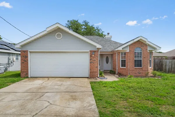 $300,000 | 305 West Danielle Court, Mary Esther, FL 32569