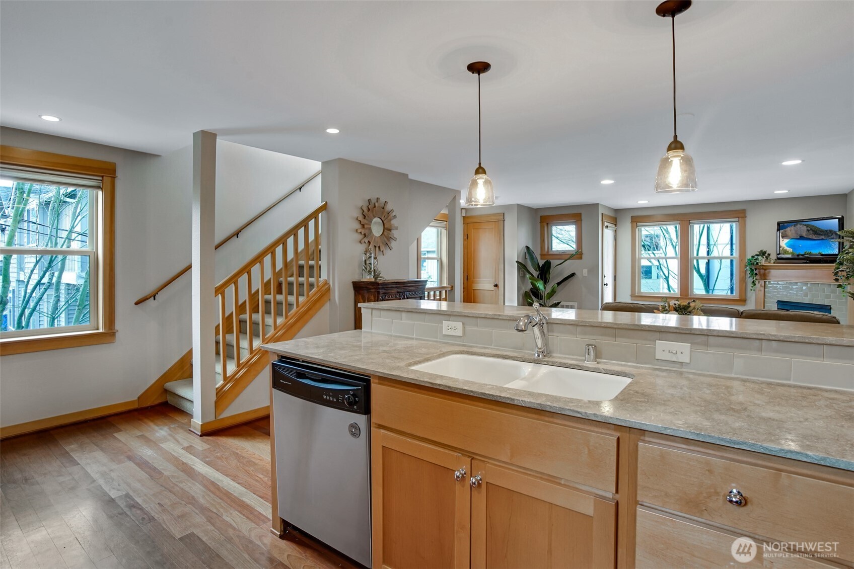 4119 Southwest Morgan Street, Unit B Seattle, WA 98136 - Photo 10 of 36 Gallery Image 10