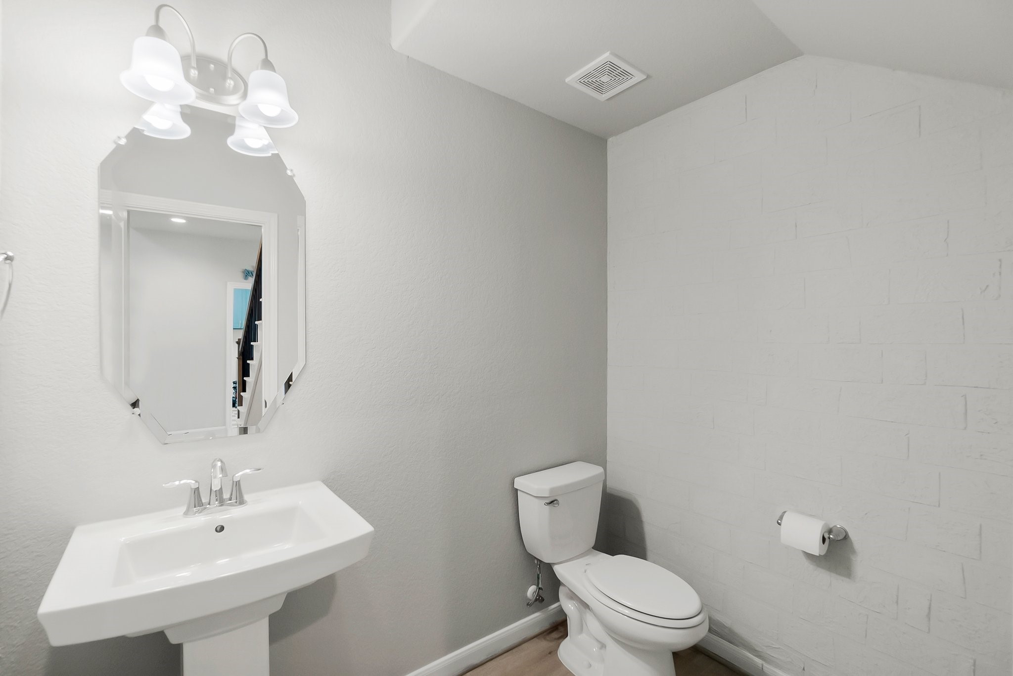 2324 Hagerman Road Conroe, TX 77384 - Photo 5 of 29