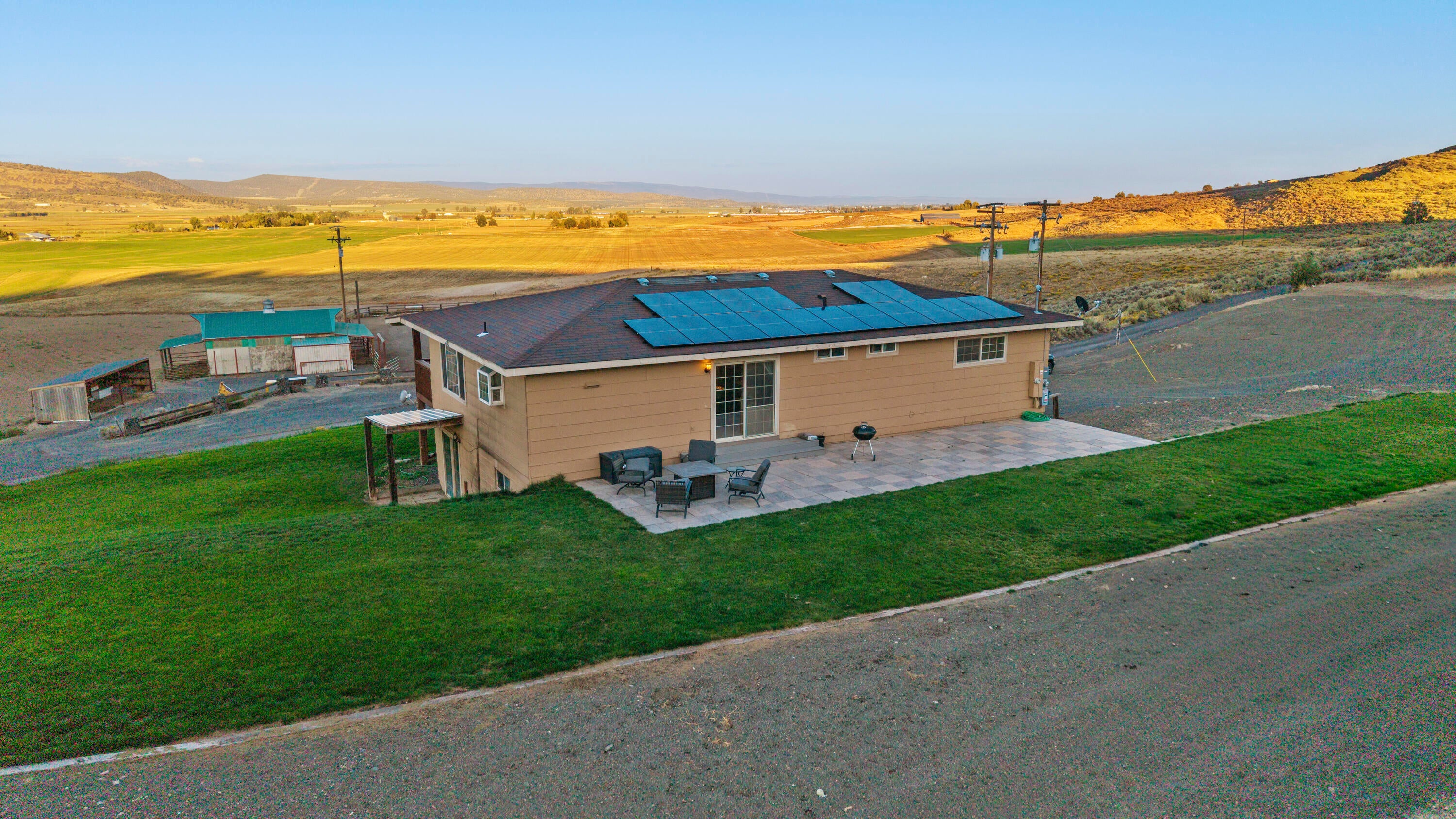 10580 Buesing Road Klamath Falls, OR 97603 - Photo 55 of 89 10580BuesingRd-41
