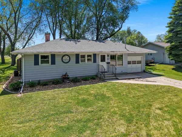 $259,900 | 947 Redley Court, Green Bay, WI 54304