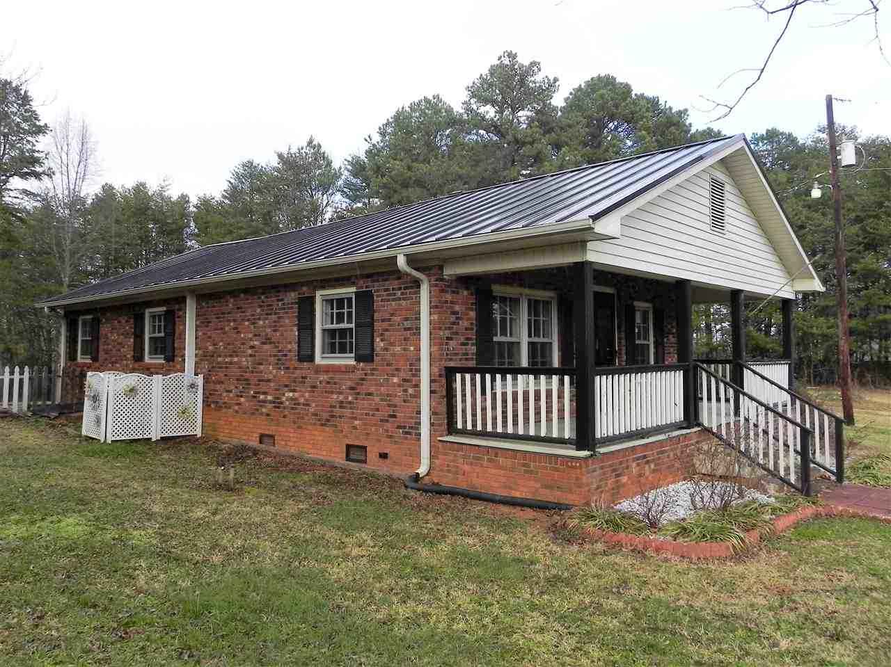 280 Ferree Road Campobello, SC 29322 - Photo 1 of 24