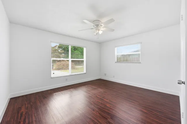 $2,000 | 3847 Roan Court East, West Palm Beach, FL 33403